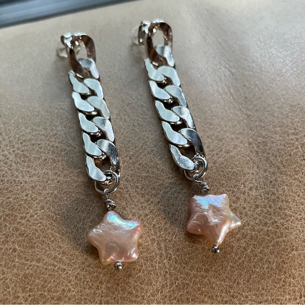 ⭐️ Star freshwater pearls curb chain post earrings silver pink Y2K boho festival - Picture 1 of 5